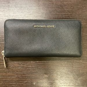 black michael kors wallet
